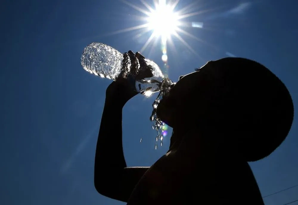 Cod galben de caniculă. Arșiță în toată țara, temperaturi infernale - HARTA