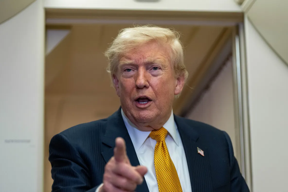 Trump condiționează prezența militară a SUA în Europa de soarta Groenlandei