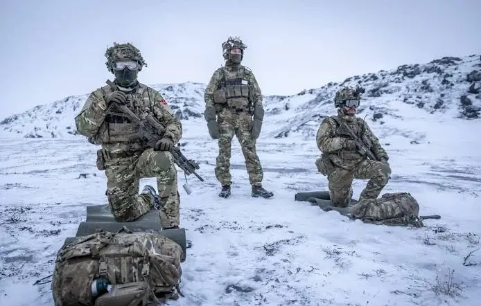 Danemarca trimite recruți în Groenlanda, după presiunile lui Trump. Miza uriașă a luptei pentru Arctica