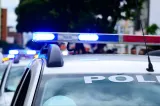 Doi români, arestați în SUA pentru furtul de bijuterii prin îmbrățișare