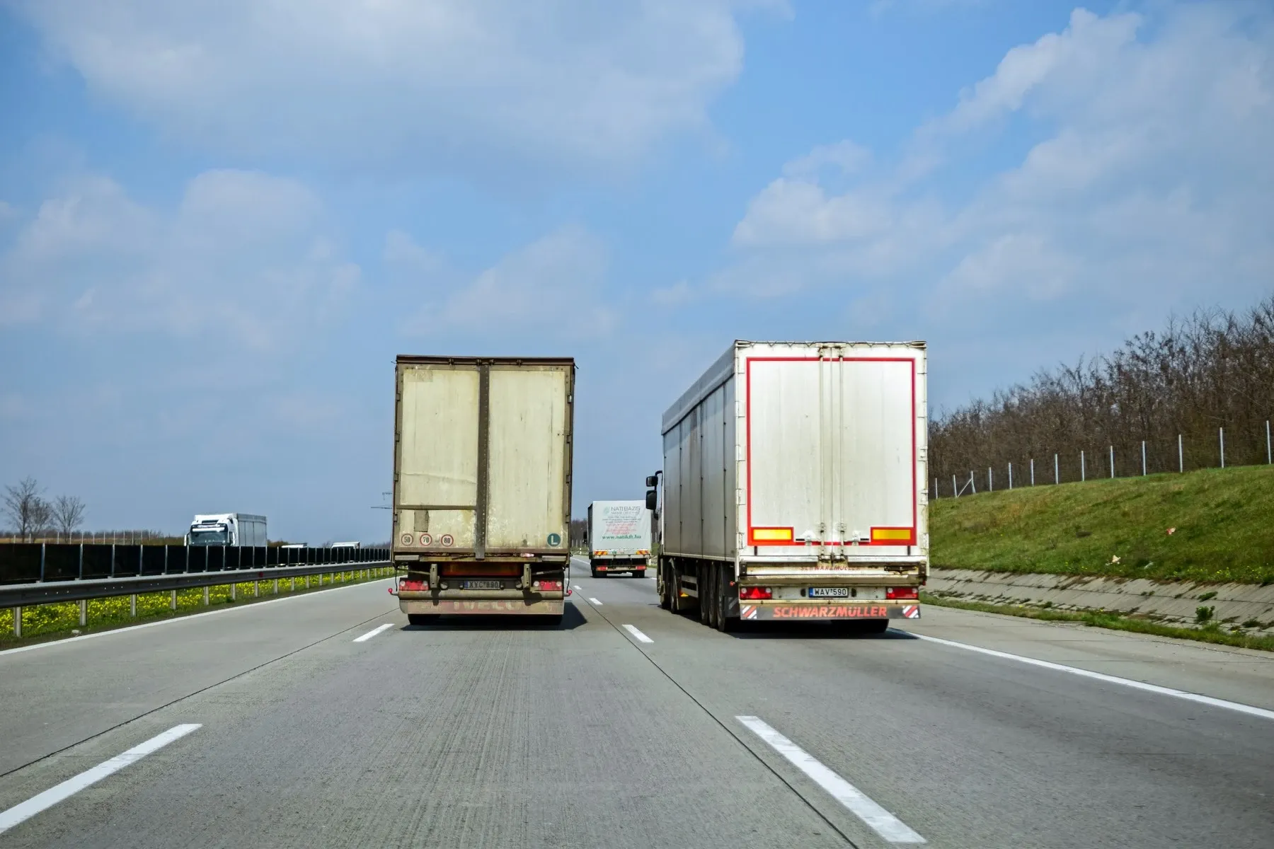 TIR în trafic/ Arhivă foto 