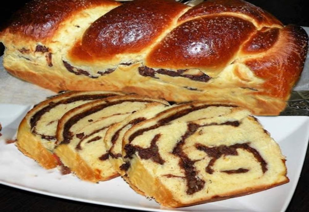 Cozonac de Crăciun. Rețeta tradițională de cozonac cu 8 ouă: cum frământau bunicile aluatul