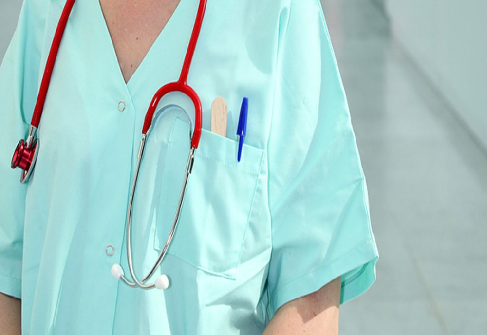 Românii, nevoiți să plătească la medicul de familie, de la 1 februarie. Cât vor trebui să scoată din buzunar pentru o consultație