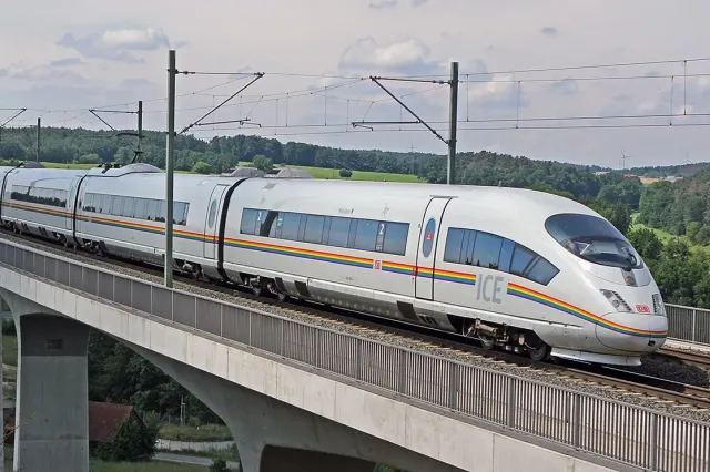 Parlamentul European cere accelerarea trenurilor de mare viteză în UE. Ce înseamnă planul pentru România