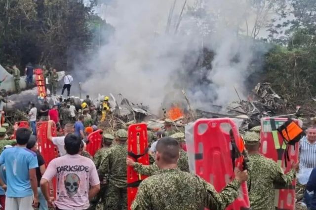 Tragedie în Columbia: un avion cu peste 100 de persoane s-a prăbușit la scurt timp după decolare
